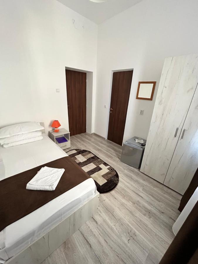 Hotel Continental City Center Iasi Exteriör bild